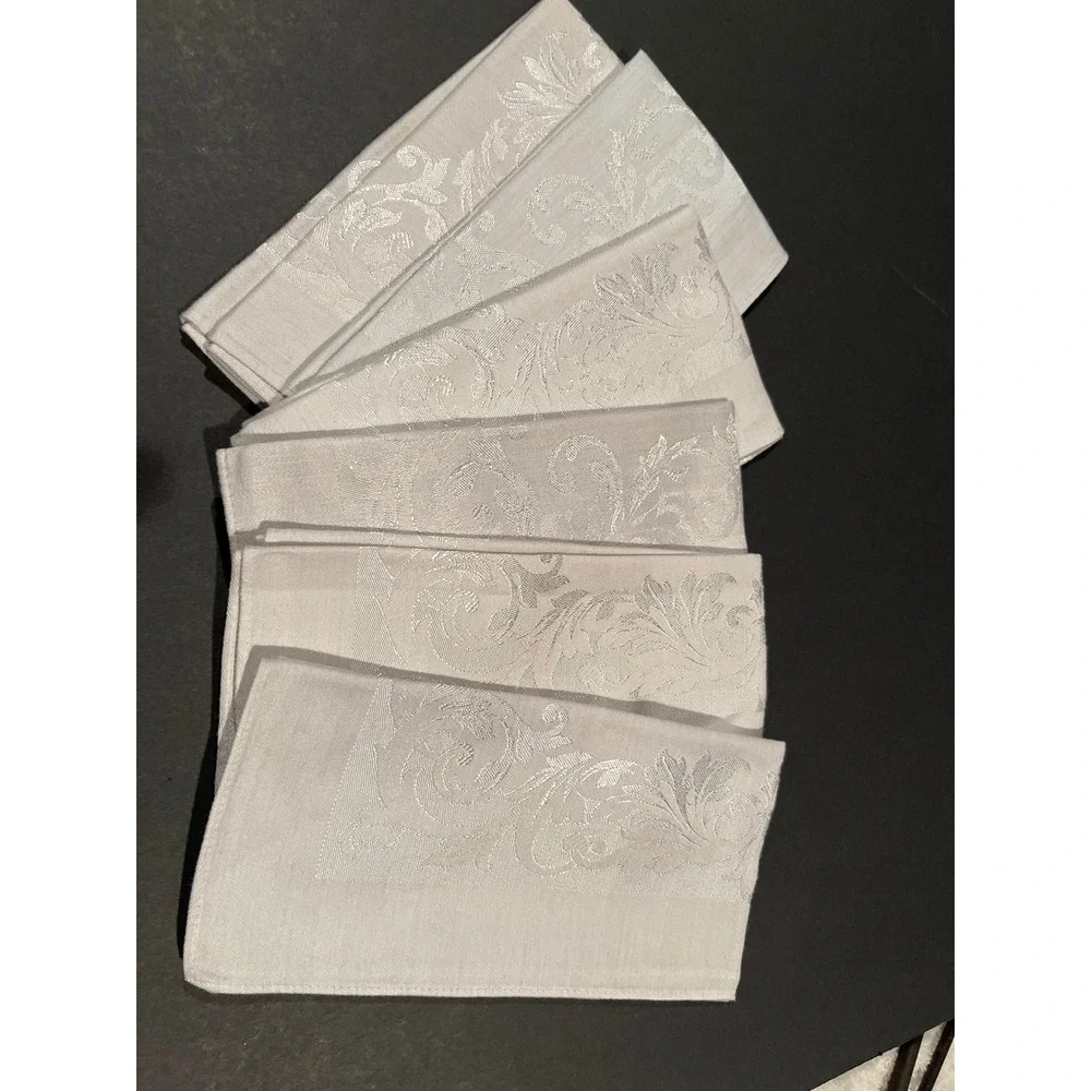 Set of 6 lt. gray Damask Cloth Napkins Scroll Border Greek Key Center 16.5x16.5